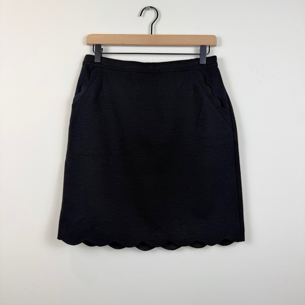 Skies Are Blue Women's Black Scalloped Hem Skirt Size M Stretch Knit Casual